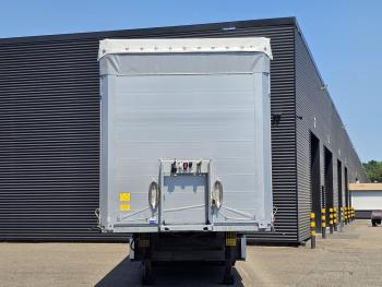SCB*S3 / TAIL LIFT -LBW / LIFT AXLE